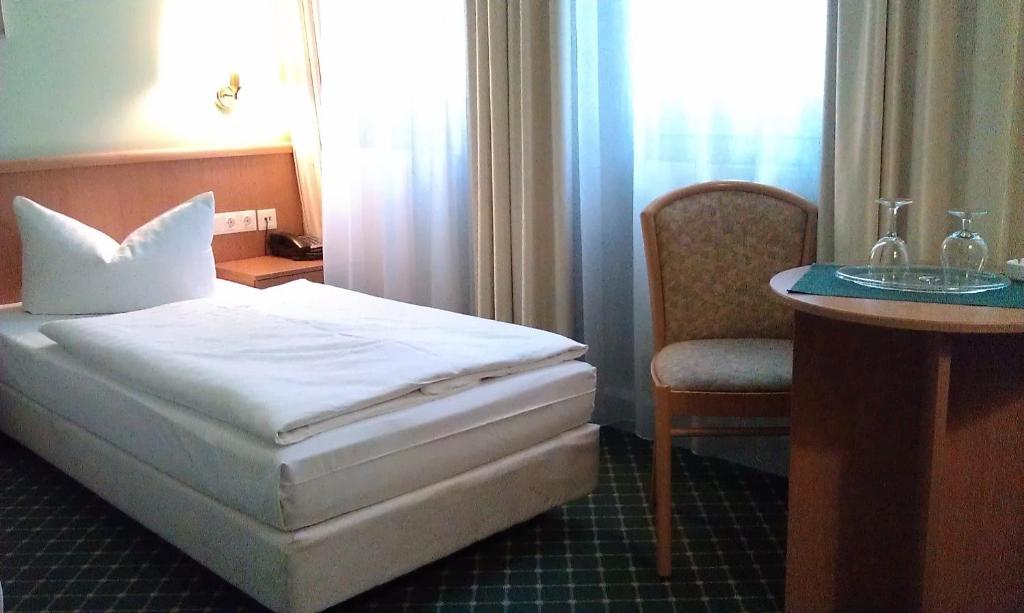 Hotel "Helle Mitte" Берлин Стая снимка