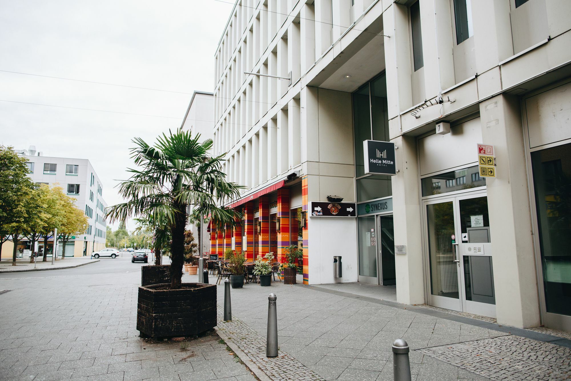 Hotel "Helle Mitte" Берлин Екстериор снимка