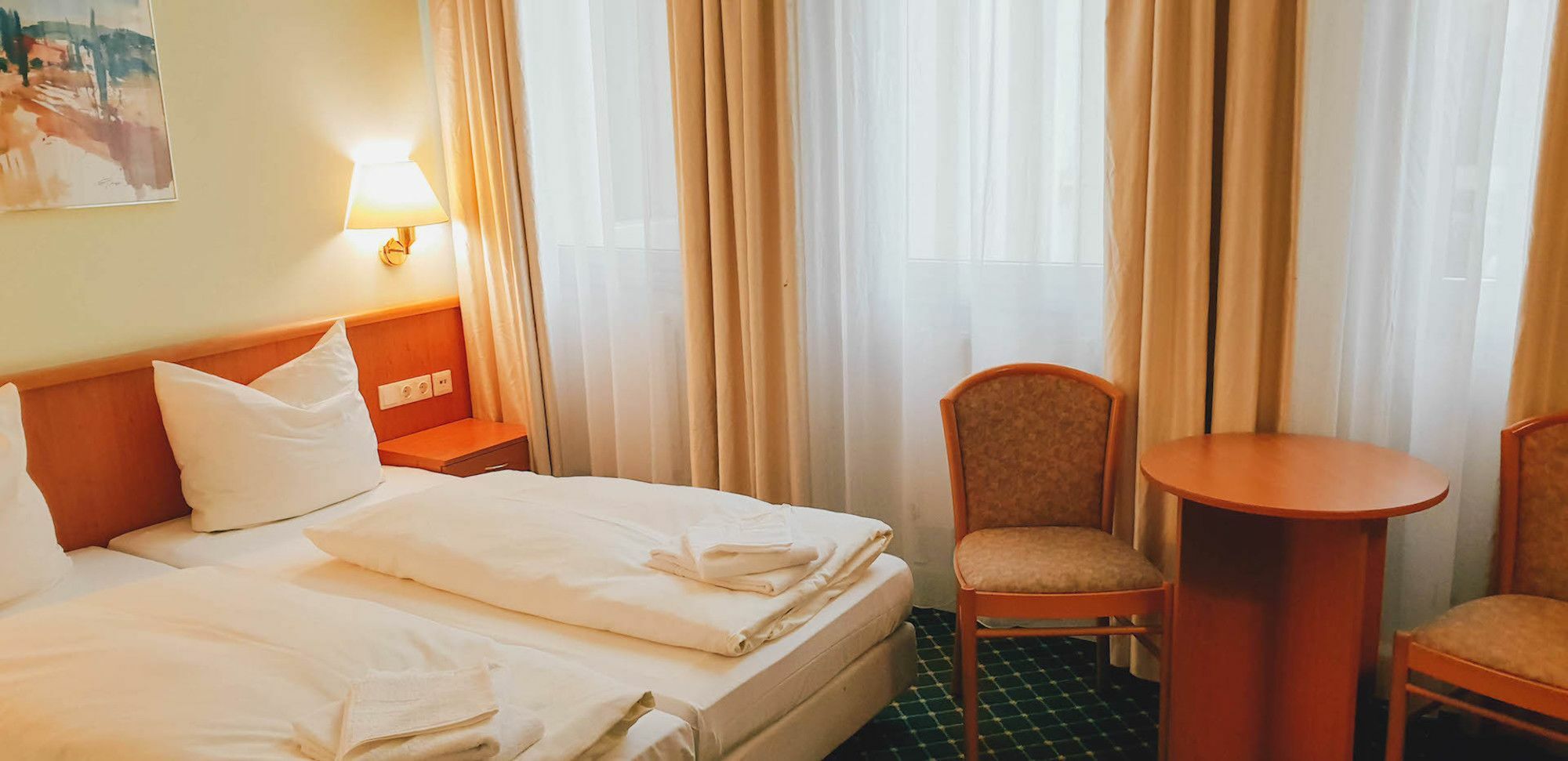 Hotel "Helle Mitte" Берлин Екстериор снимка