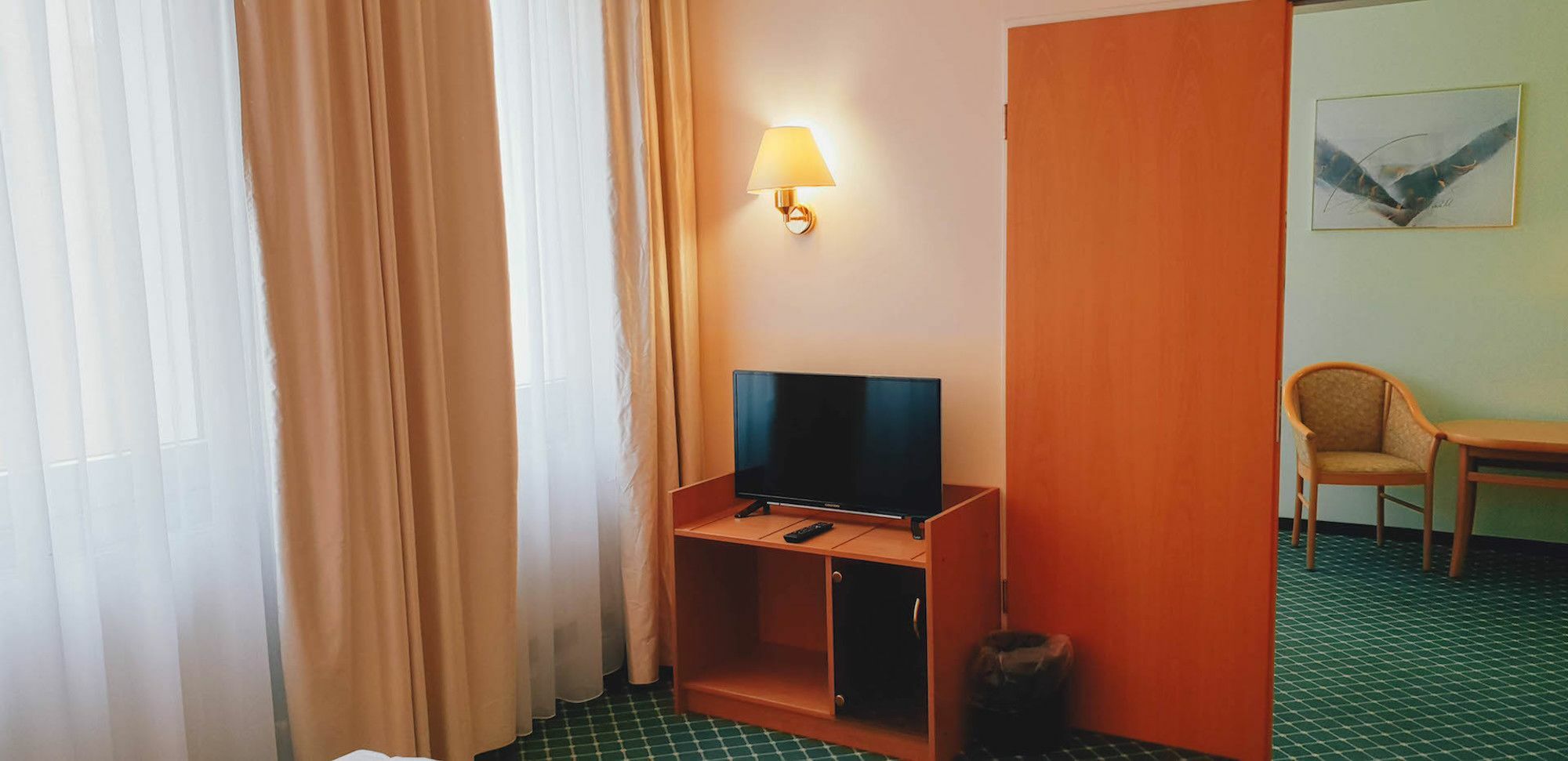 Hotel "Helle Mitte" Берлин Екстериор снимка
