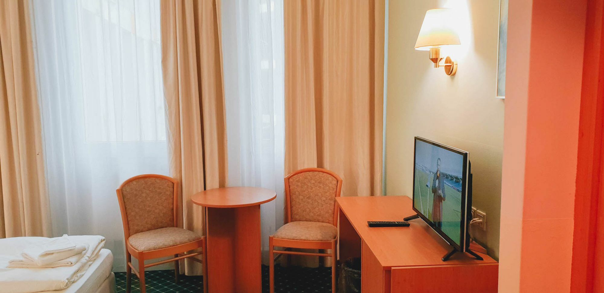 Hotel "Helle Mitte" Берлин Екстериор снимка