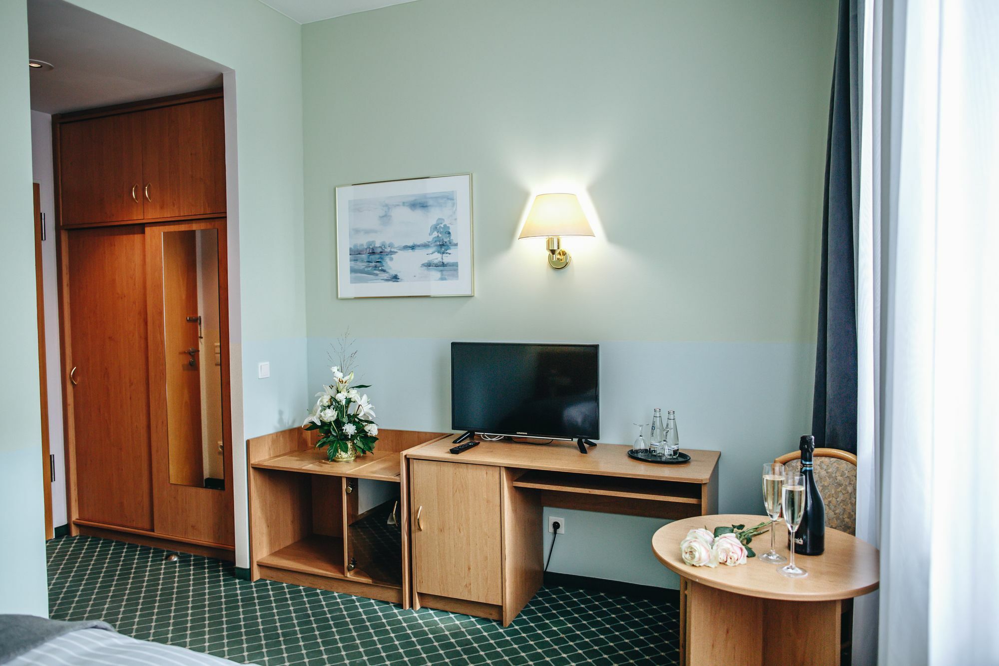 Hotel "Helle Mitte" Берлин Екстериор снимка