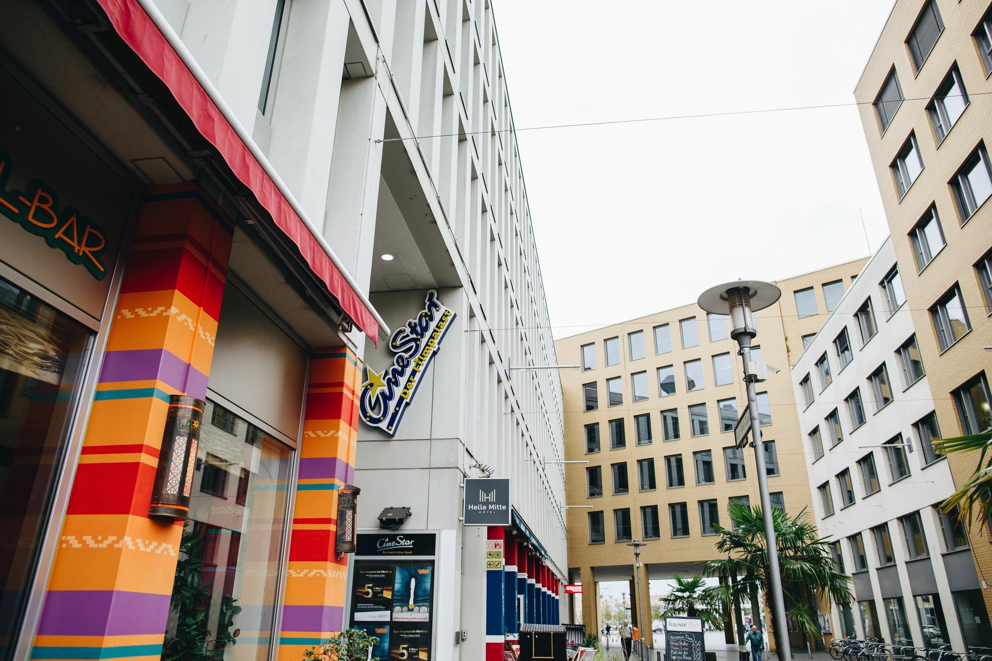 Hotel "Helle Mitte" Берлин Екстериор снимка